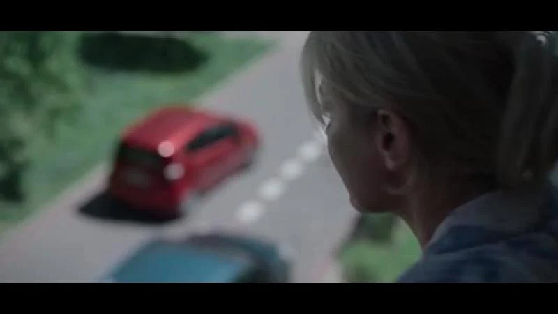 Кадры из сериала Мёртвая хватка (2022)